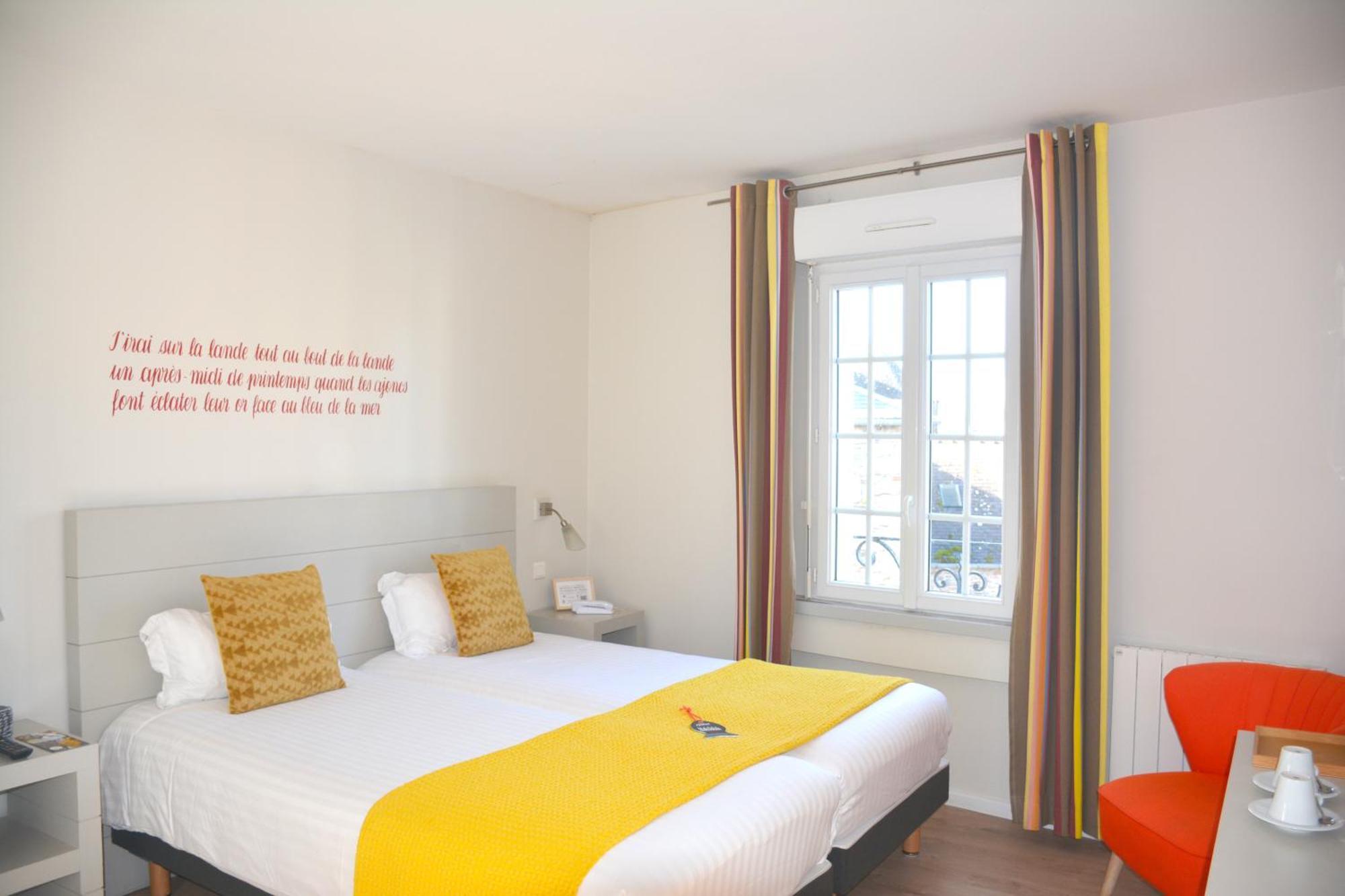 Hotel Du Centre - Chez Janie 3*