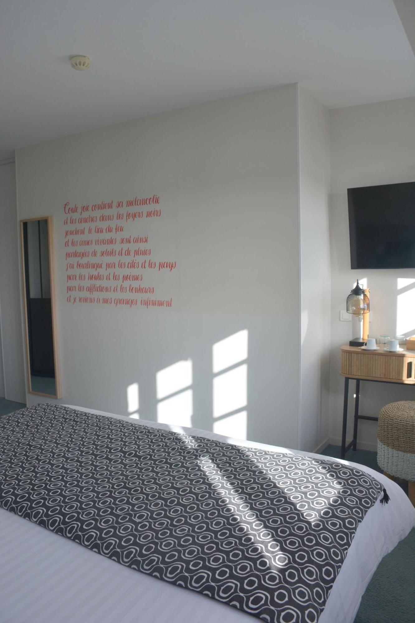 Hotel Du Centre - Chez Janie 3*